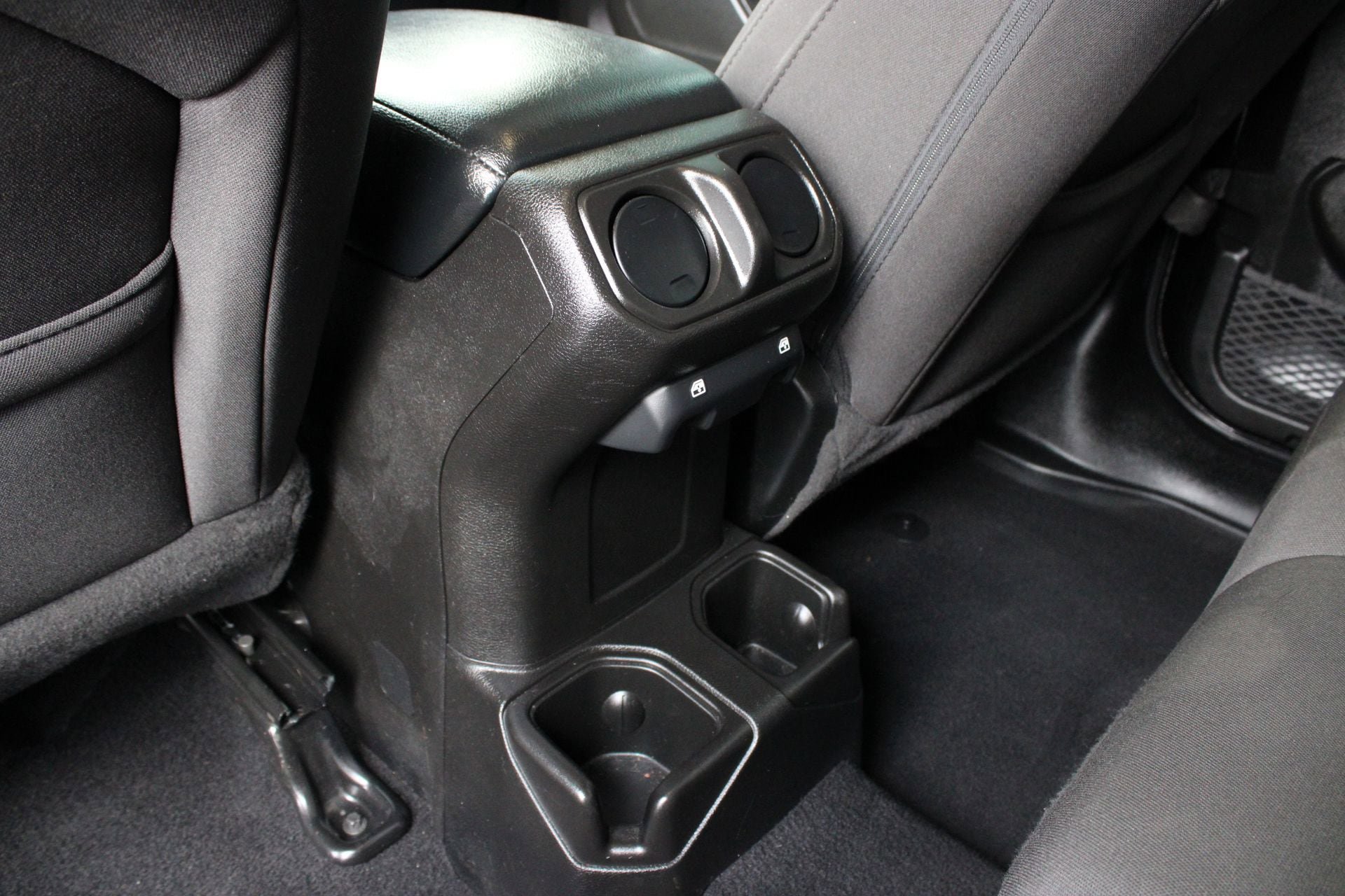Used 2023 Jeep Gladiator Sport image 17