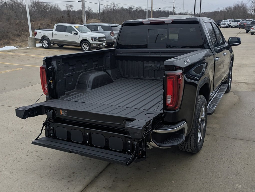 New 2026 GMC Sierra 1500 SLT w/ SLT Premium Package image 13