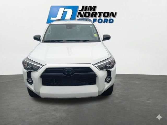 Used 2021 Toyota 4Runner SR5 RWD image 3