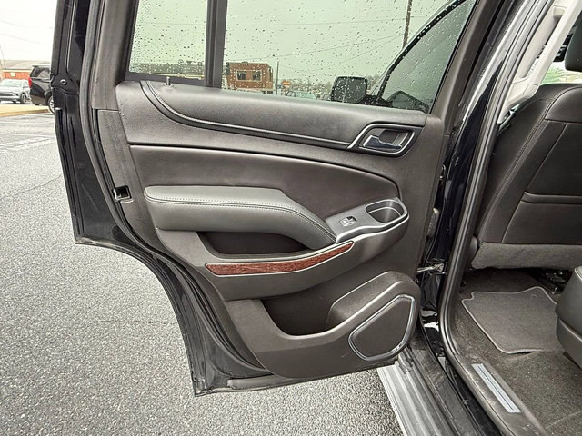 Used 2018 GMC Yukon SLT image 12