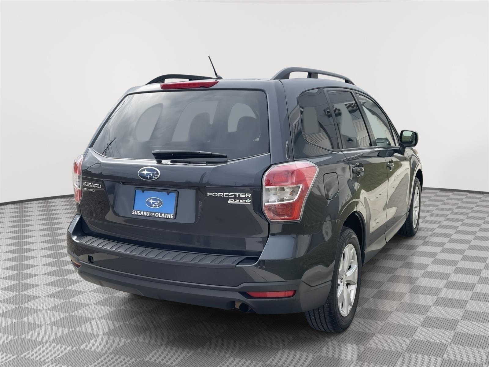 Used 2015 Subaru Forester 2.5i Premium AWD/4WD image 6