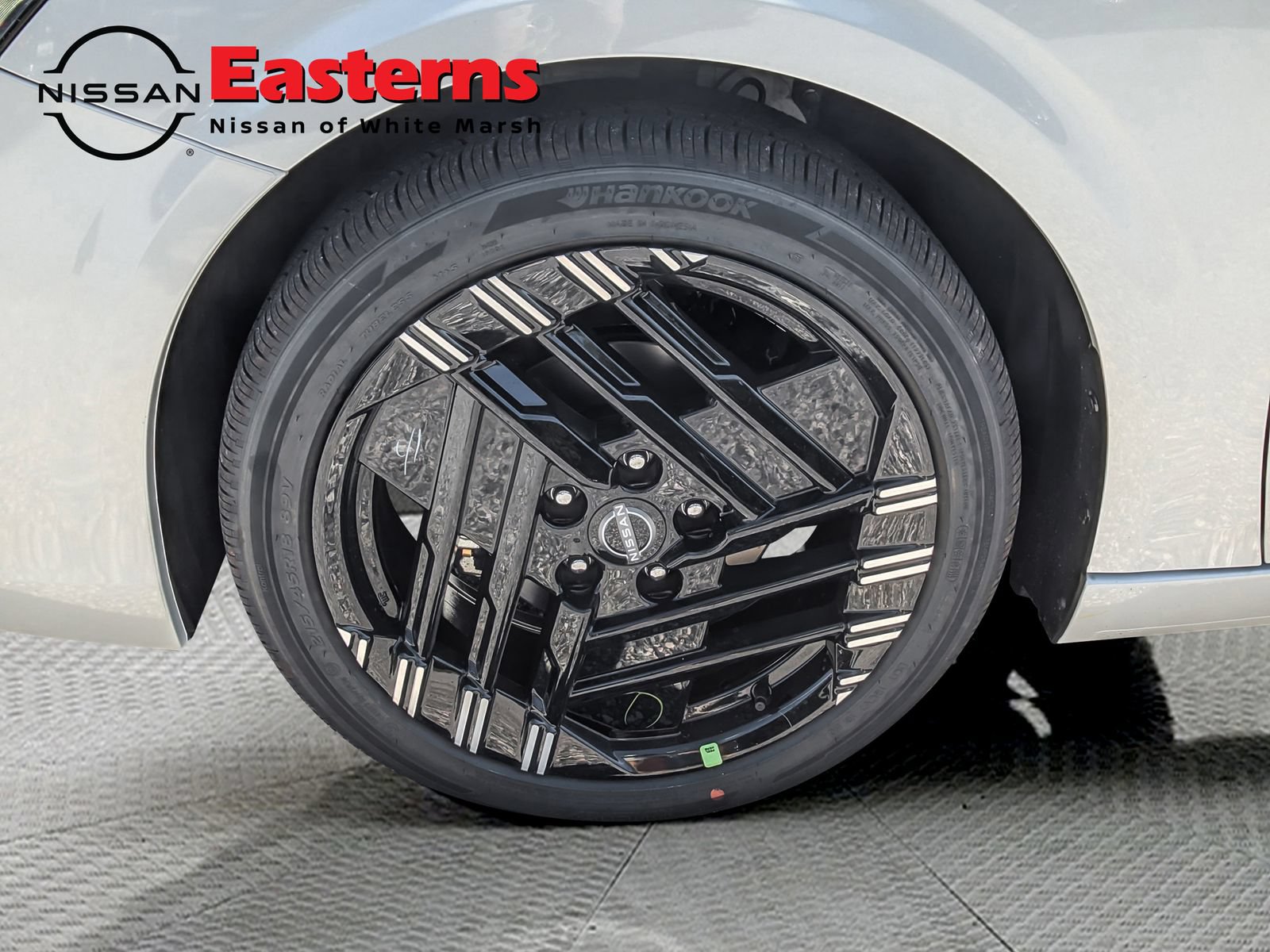 New 2027 Nissan Sentra SR w/ Floor Mat Package FWD image 24