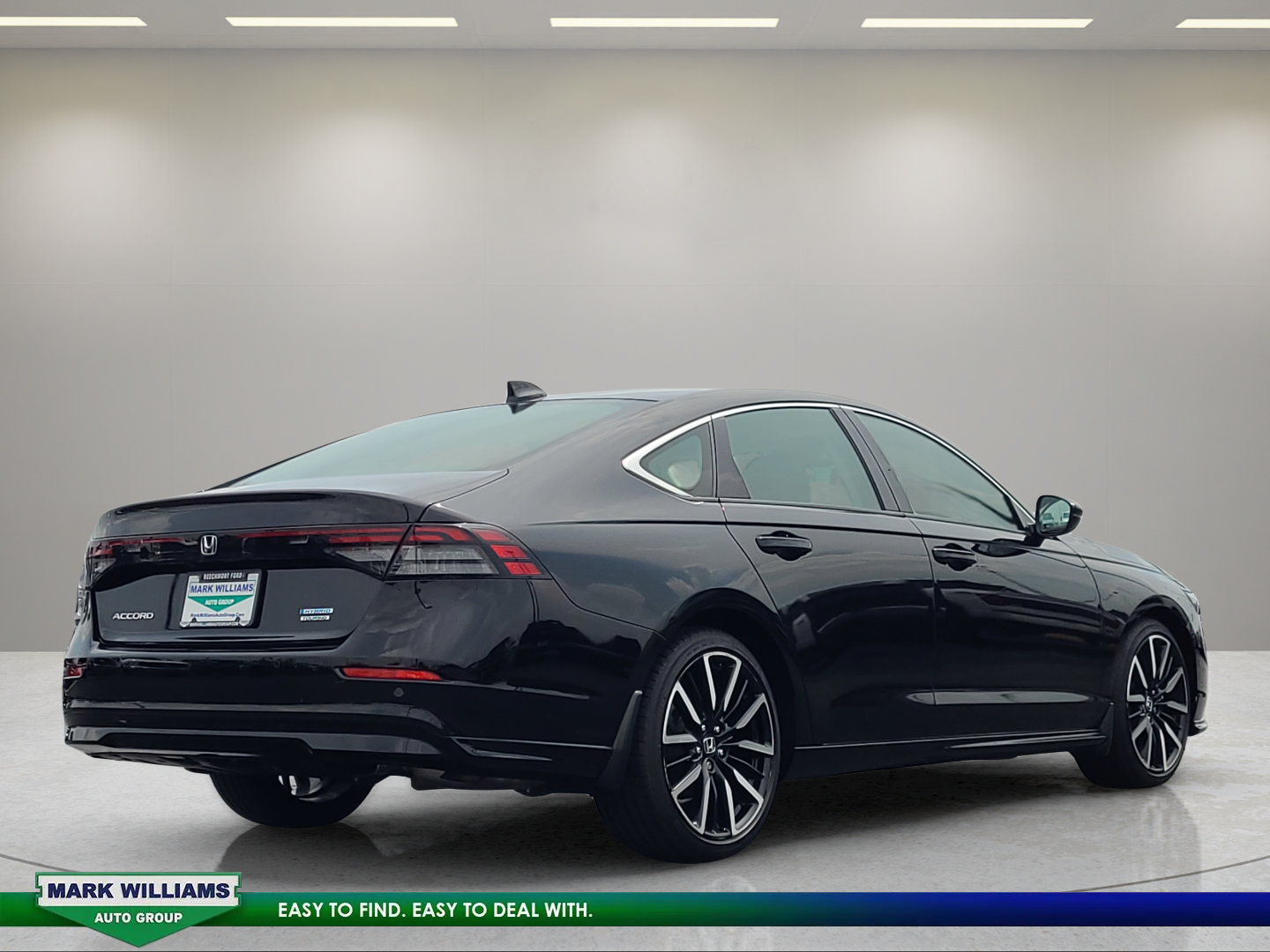 Used 2024 Honda Accord Touring image 4