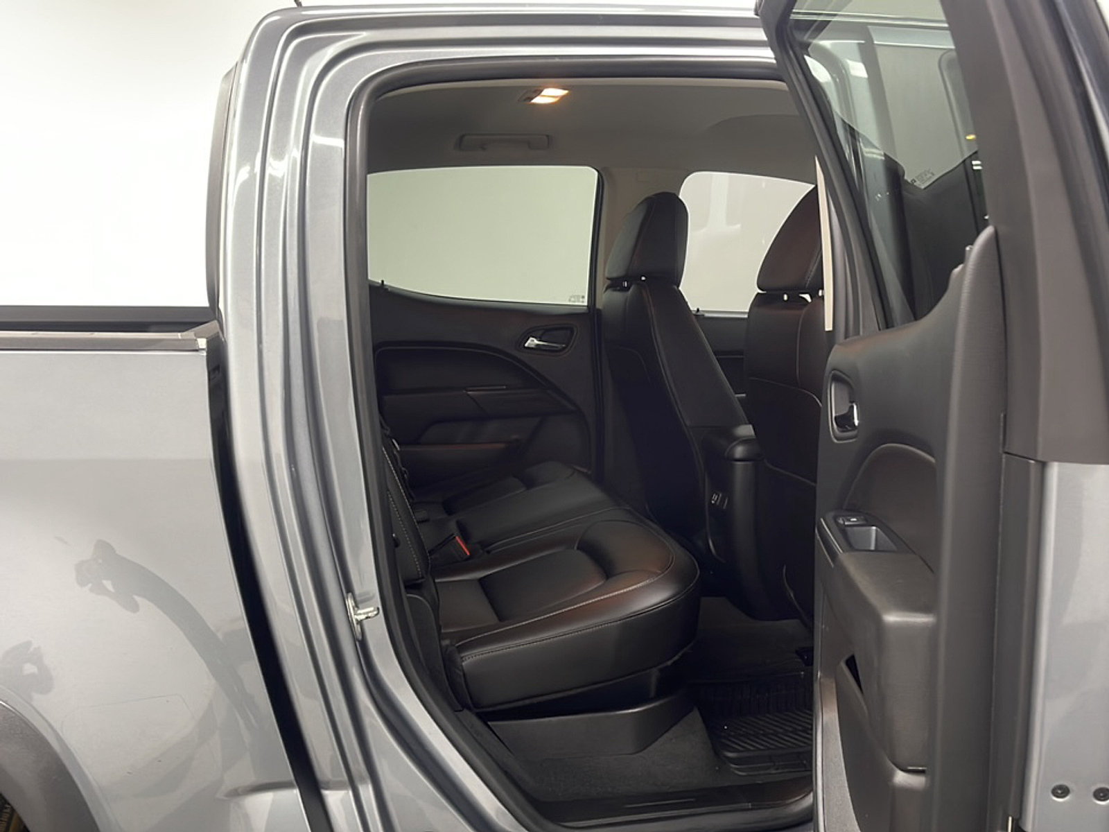 Used 2022 Chevrolet Colorado ZR2 AWD/4WD image 17