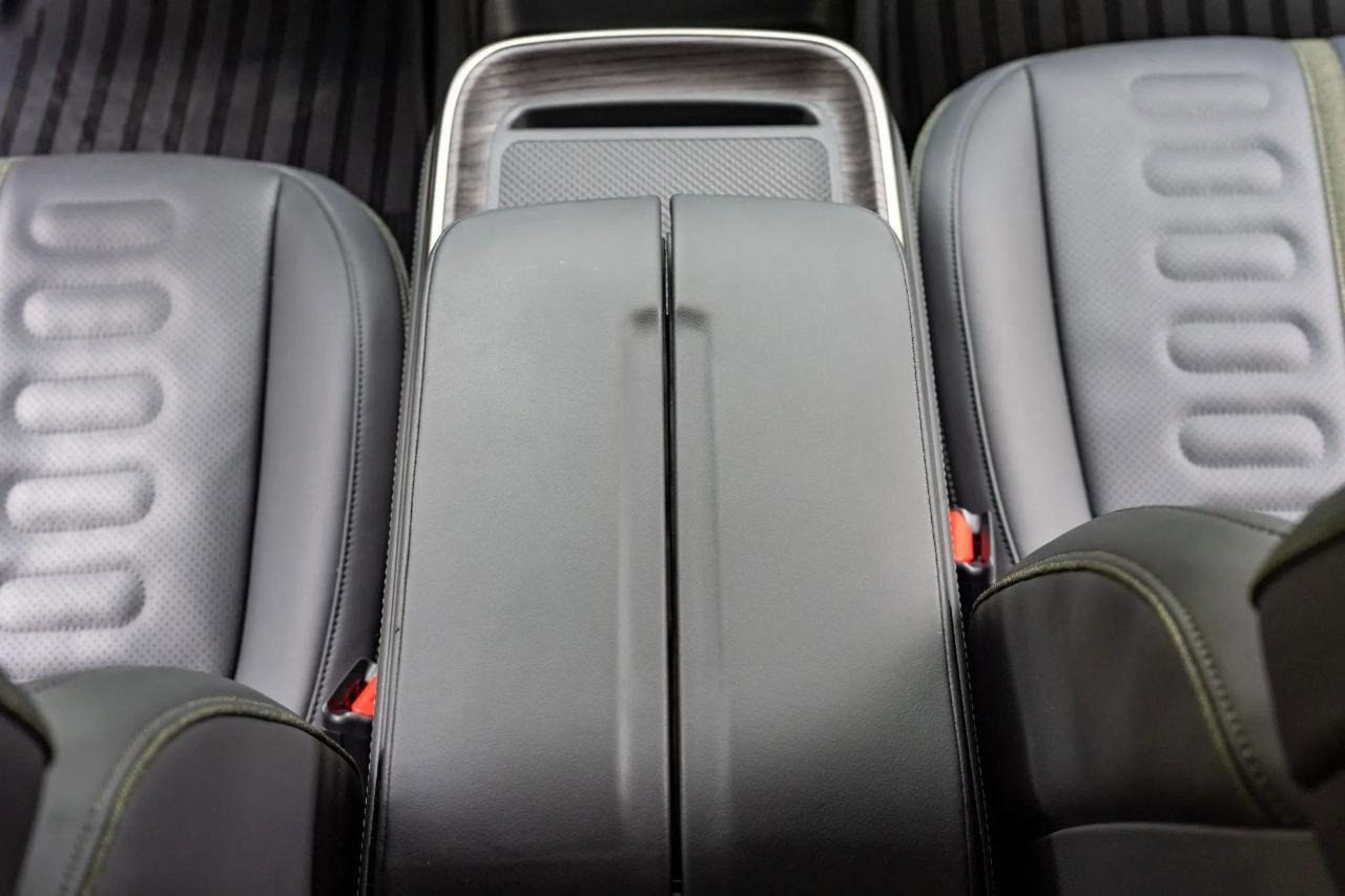 Used 2022 Rivian R1T Launch Edition AWD/4WD image 27