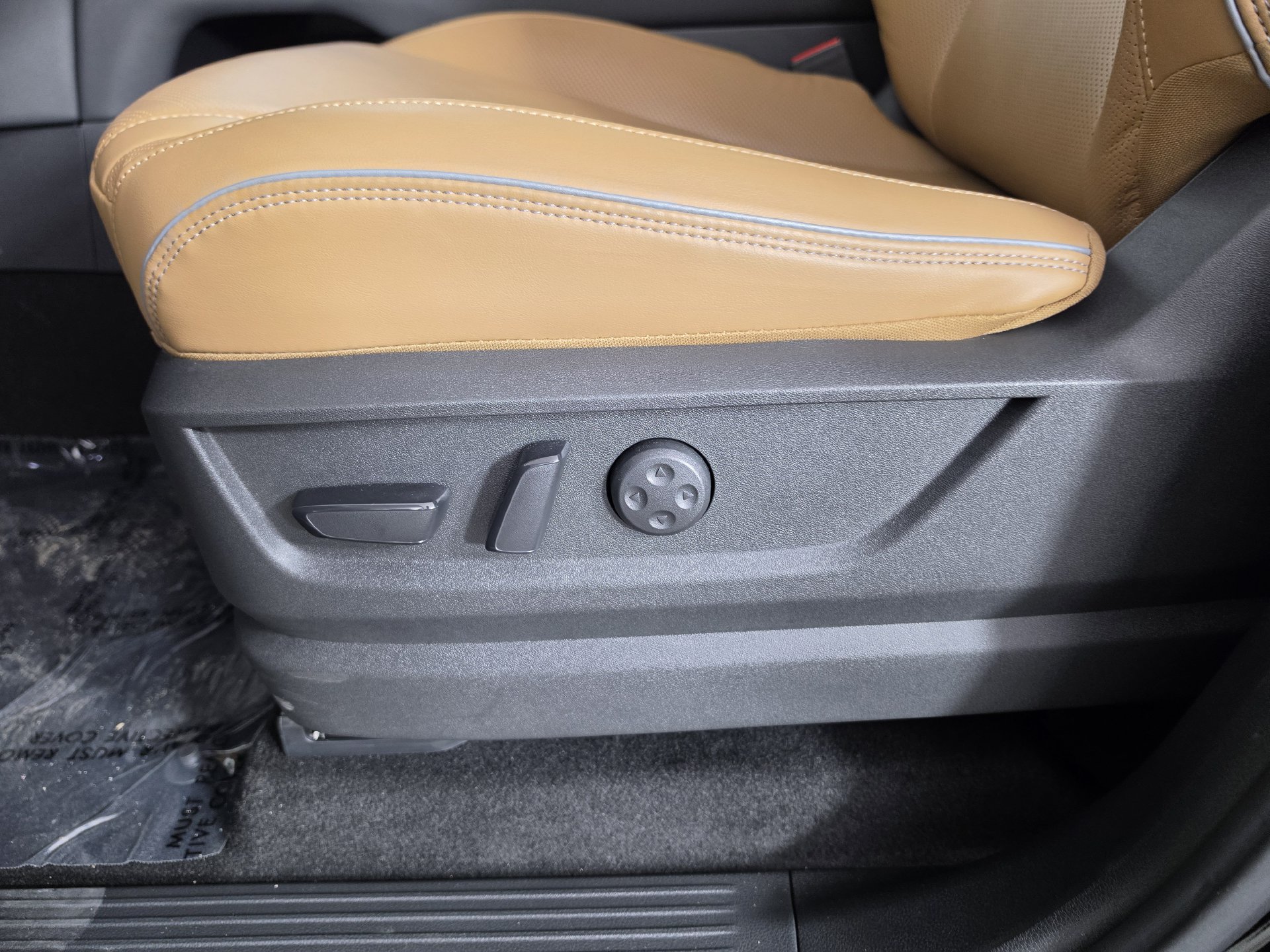 Used 2026 INFINITI QX80 Luxe RWD image 4