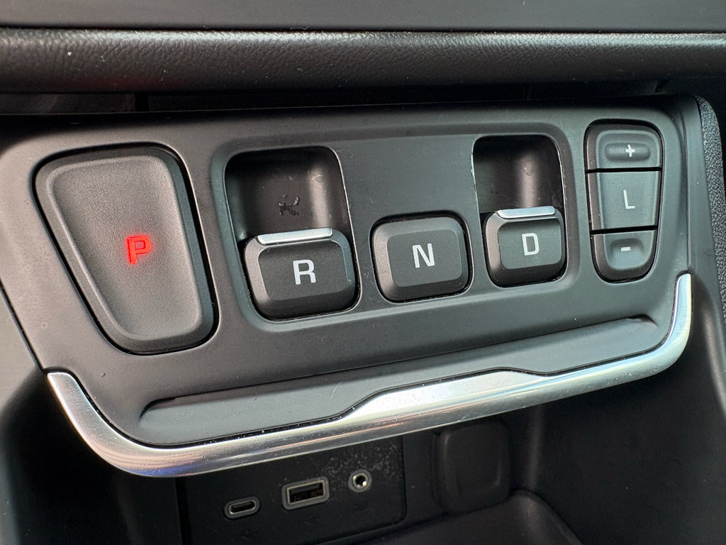 Used 2021 GMC Terrain SLE w/ Driver Convenience Package FWD image 23