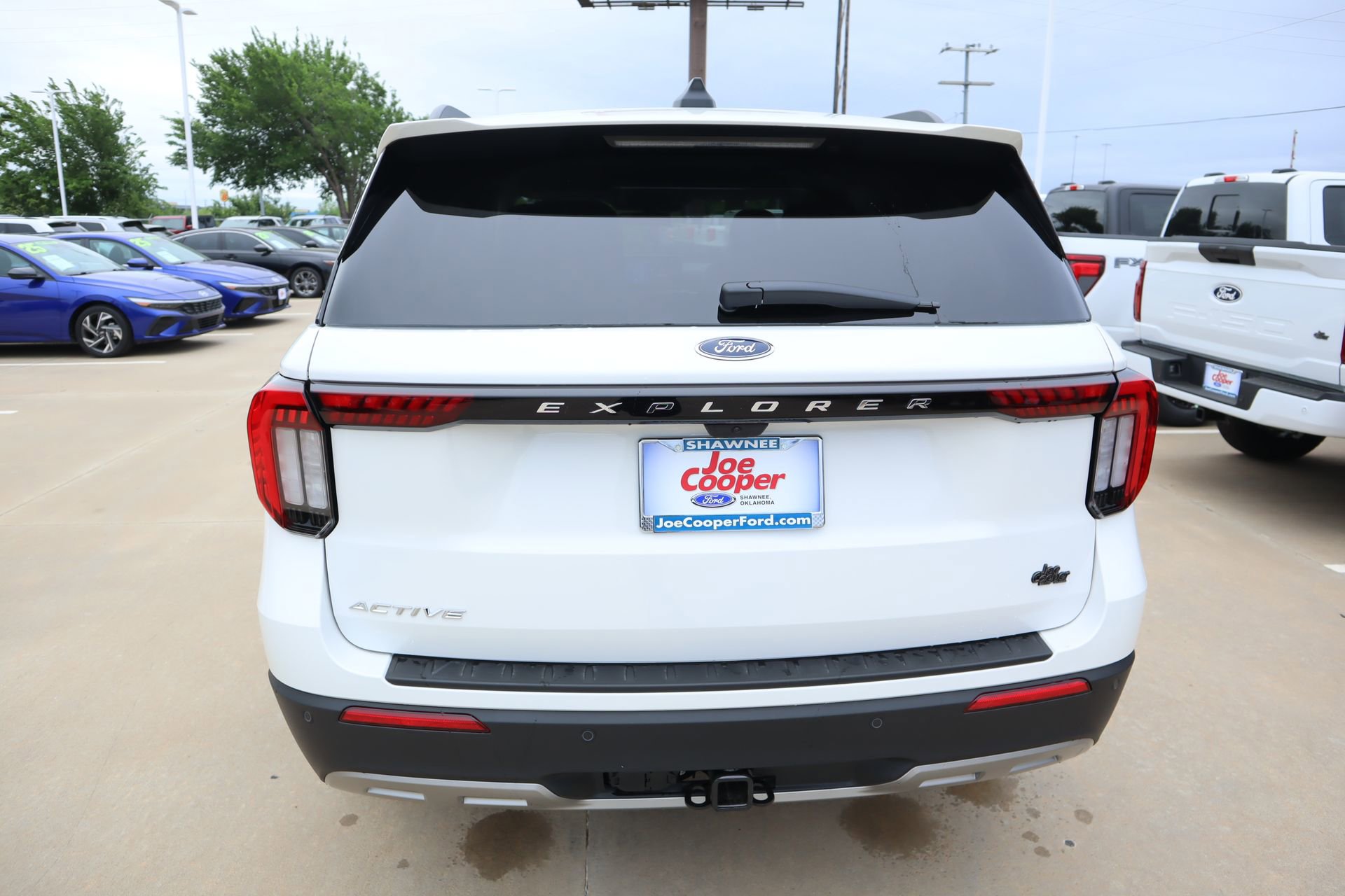 New 2026 Ford Explorer Active RWD image 23