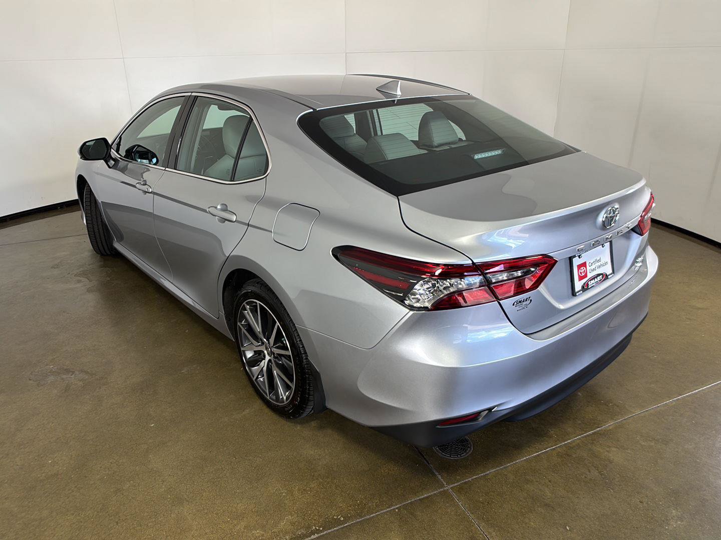 Used 2024 Toyota Camry XLE w/ Cold Weather Package AWD/4WD image 13