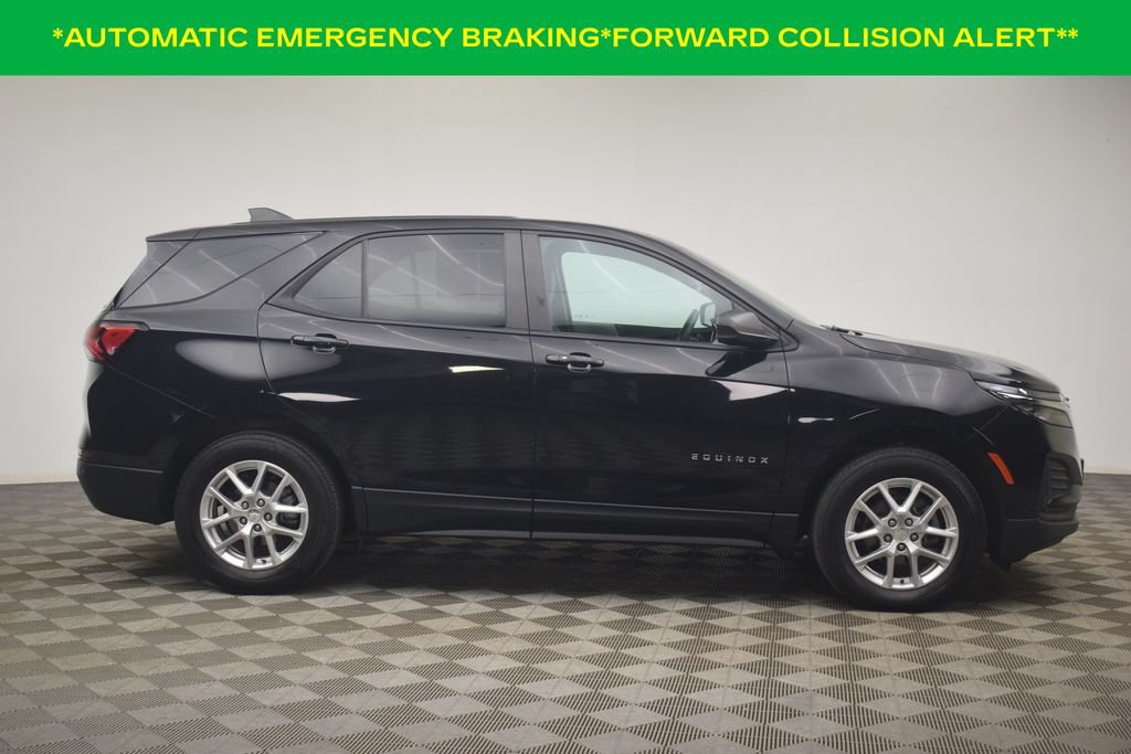 Used 2023 Chevrolet Equinox LS w/ LS Convenience Package AWD/4WD image 12