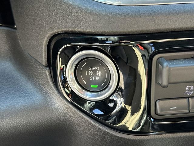 Used 2026 GMC Sierra 1500 SLT w/ SLT Premium Plus Package image 9