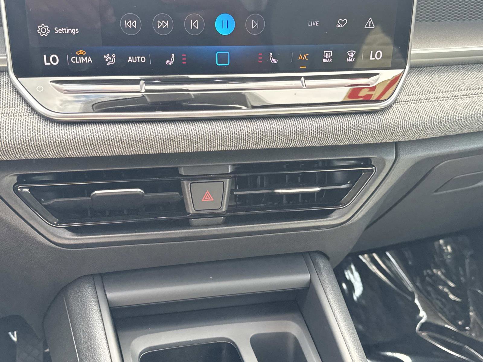 Certified 2025 Volkswagen Tiguan S image 20