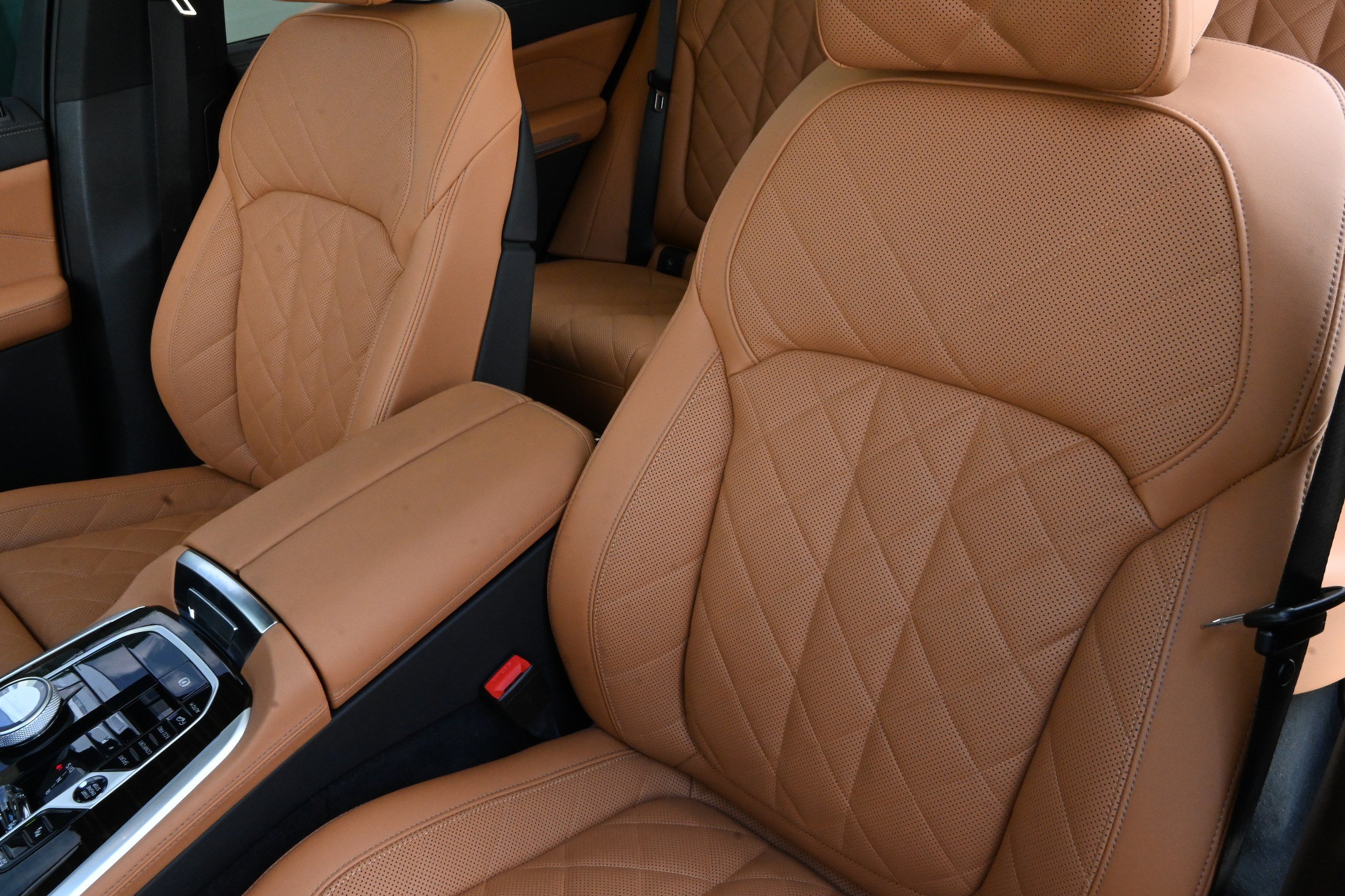 Certified 2025 BMW X5 M60i AWD/4WD image 12