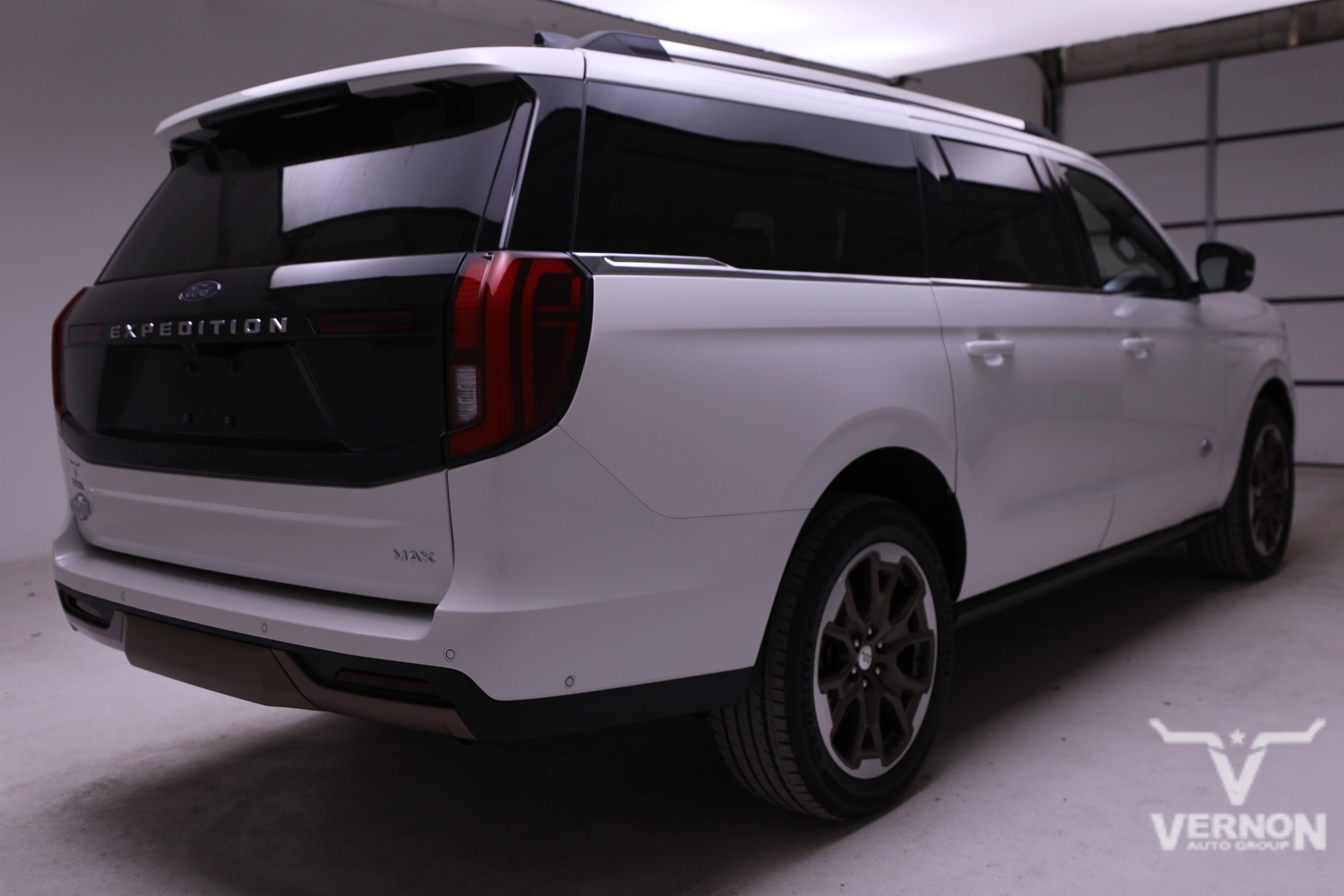 Used 2025 Ford Expedition Max King Ranch image 4