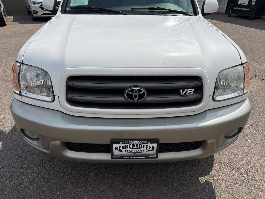 Used 2004 Toyota Sequoia SR5 AWD/4WD image 17