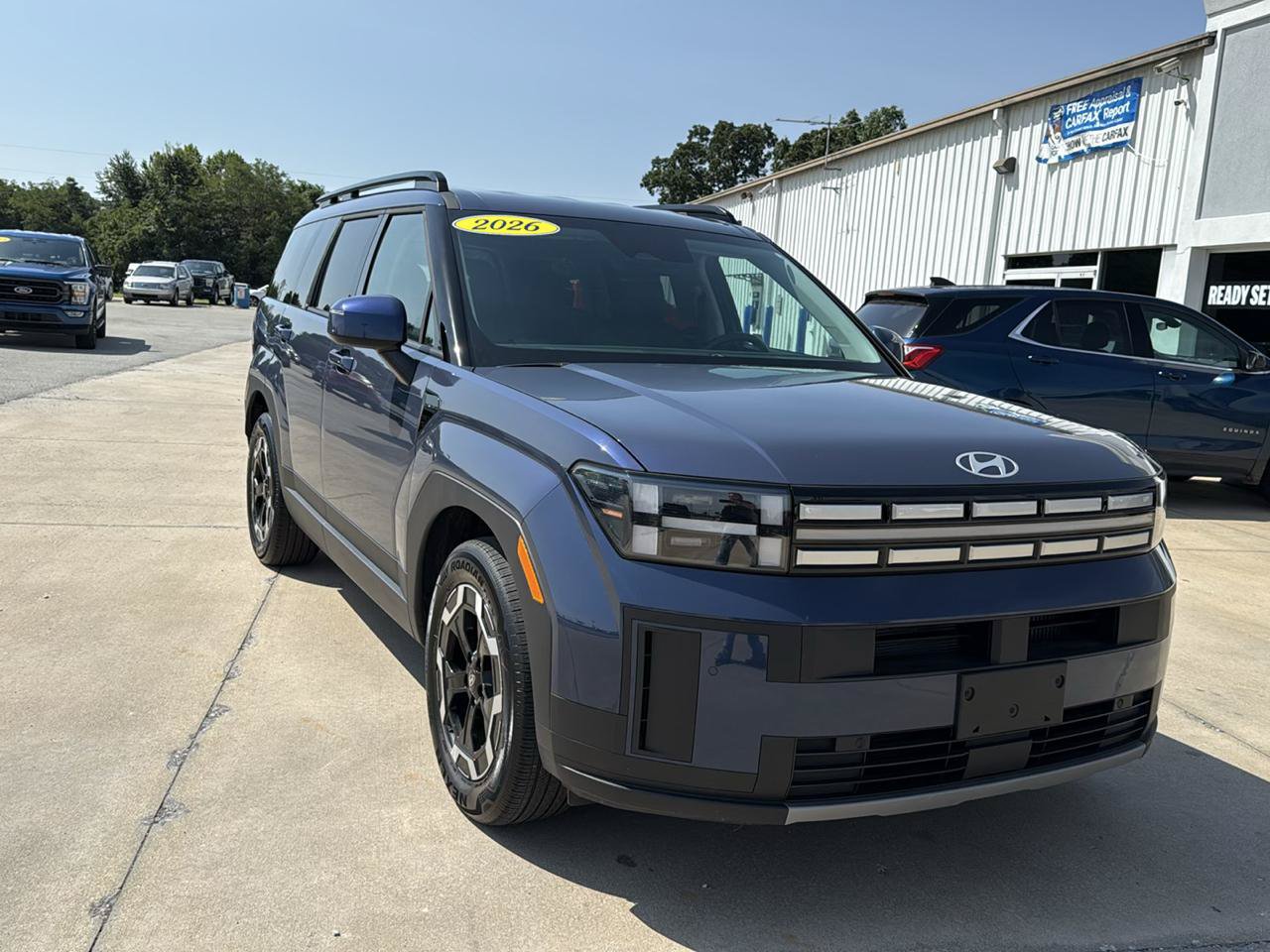 Used 2026 Hyundai Santa Fe SEL FWD image 2
