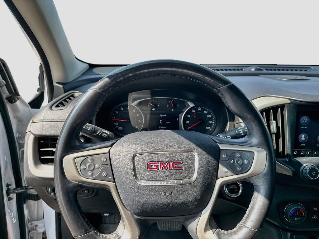Used 2020 GMC Terrain Denali w/ Denali Premium Package FWD image 14