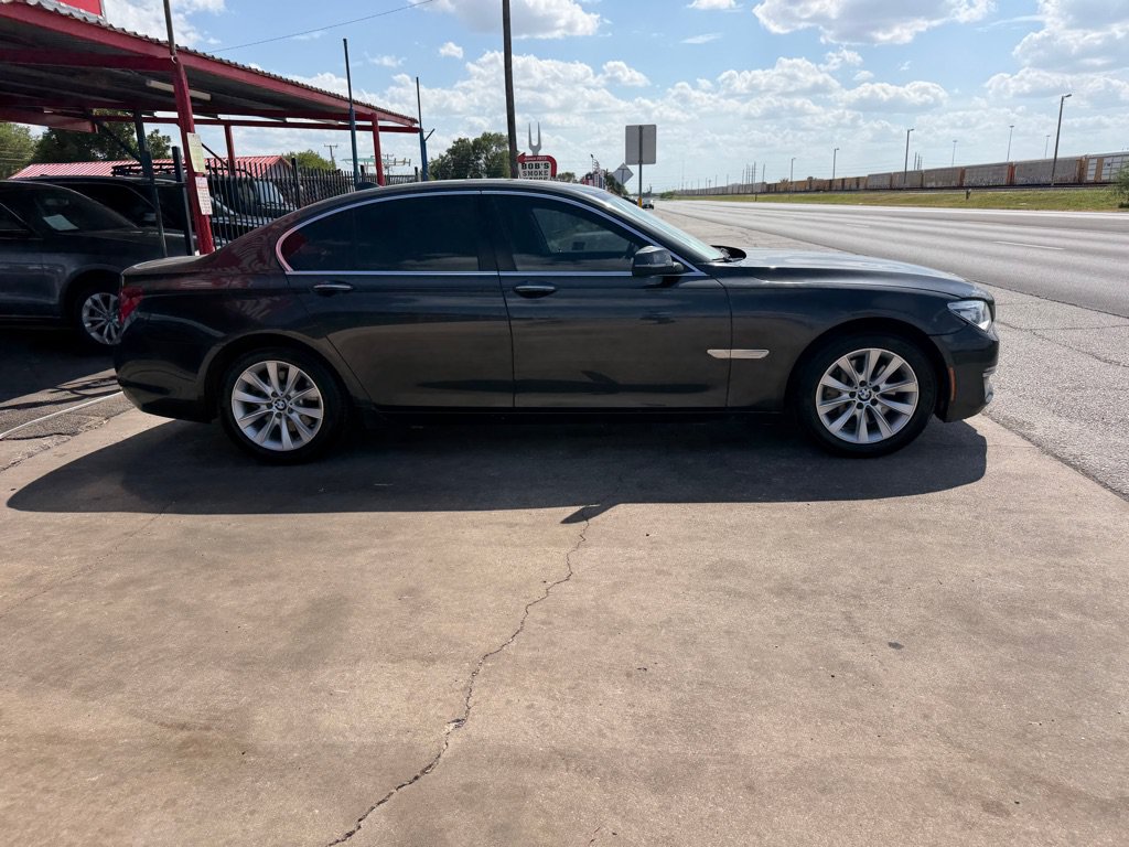 Used 2015 BMW 740i RWD image 15