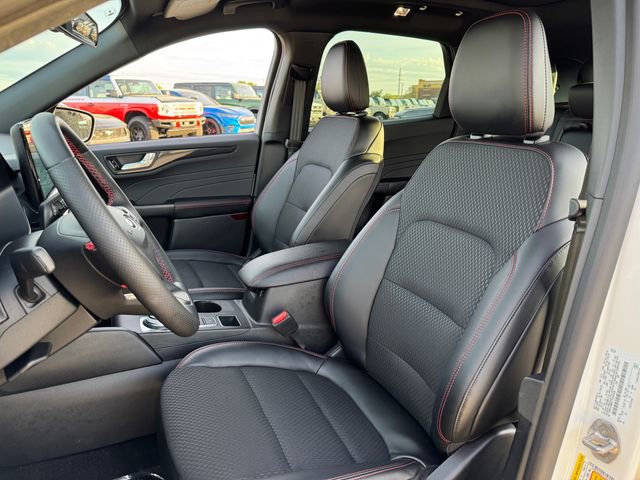 Used 2026 Ford Escape ST-Line w/ Tech Pack #1 image 12