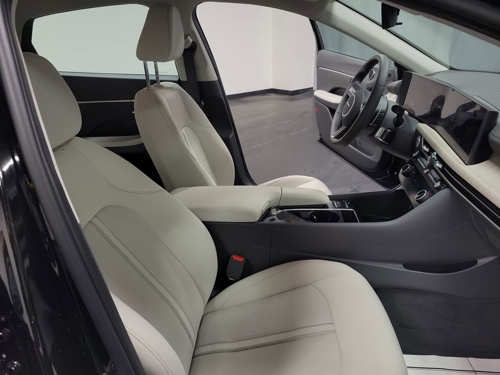 Used 2025 Hyundai Sonata SEL image 21