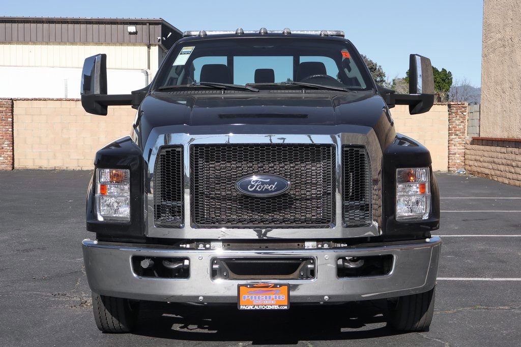Used 2023 Ford F650 2WD Regular Cab Super Duty image 3