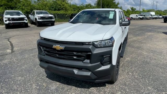 New 2026 Chevrolet Colorado W/T w/ WT Custom Package AWD/4WD image 5