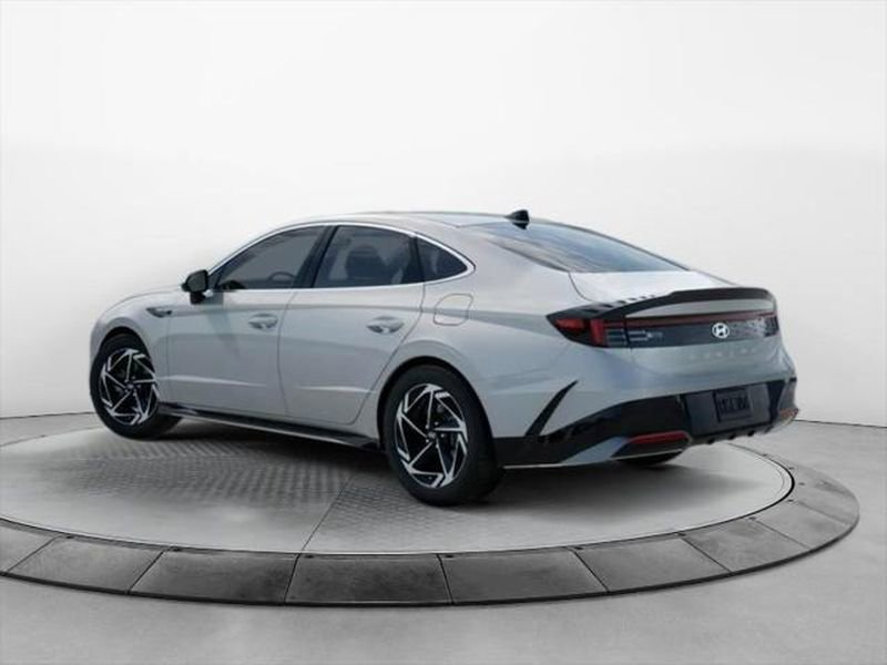 New 2026 Hyundai Sonata SEL image 5