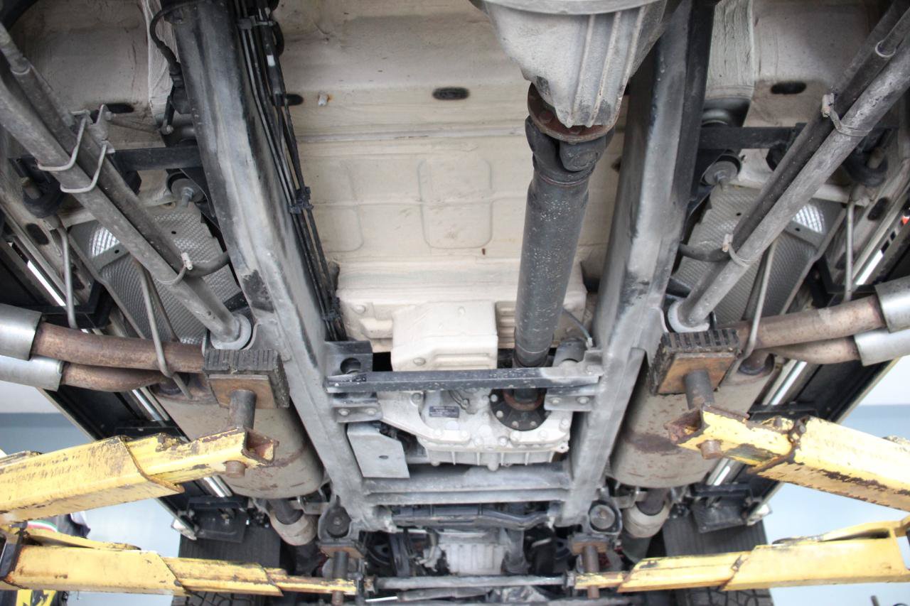 Used 2018 Mercedes-Benz G 550 Squared image 99