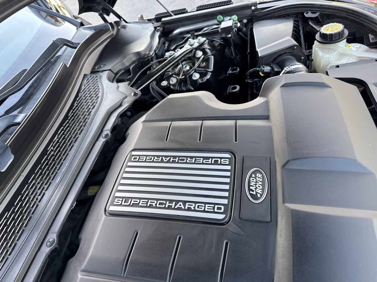 Used 2016 Land Rover Range Rover Sport HSE image 35