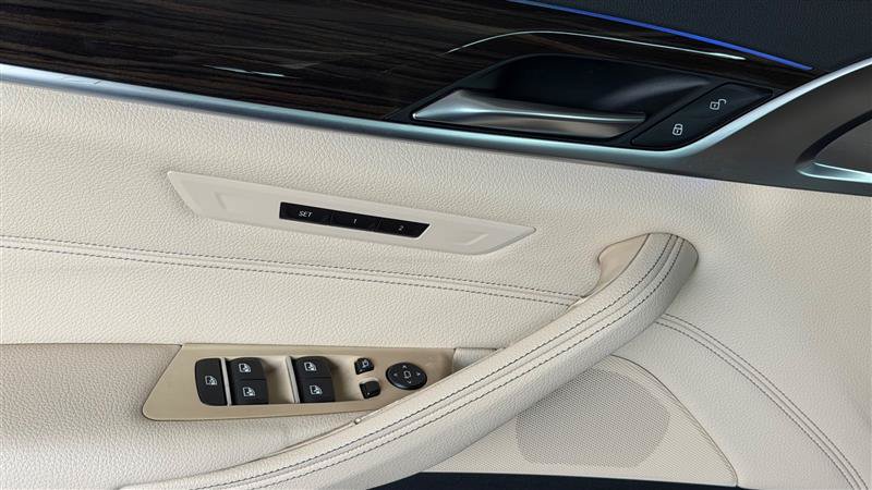 Used 2018 BMW 530i xDrive AWD/4WD image 20