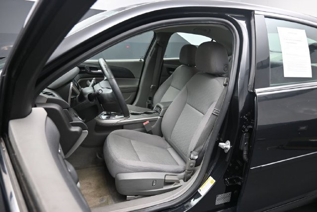 Used 2013 Chevrolet Malibu LS w/ Protection Package FWD image 14