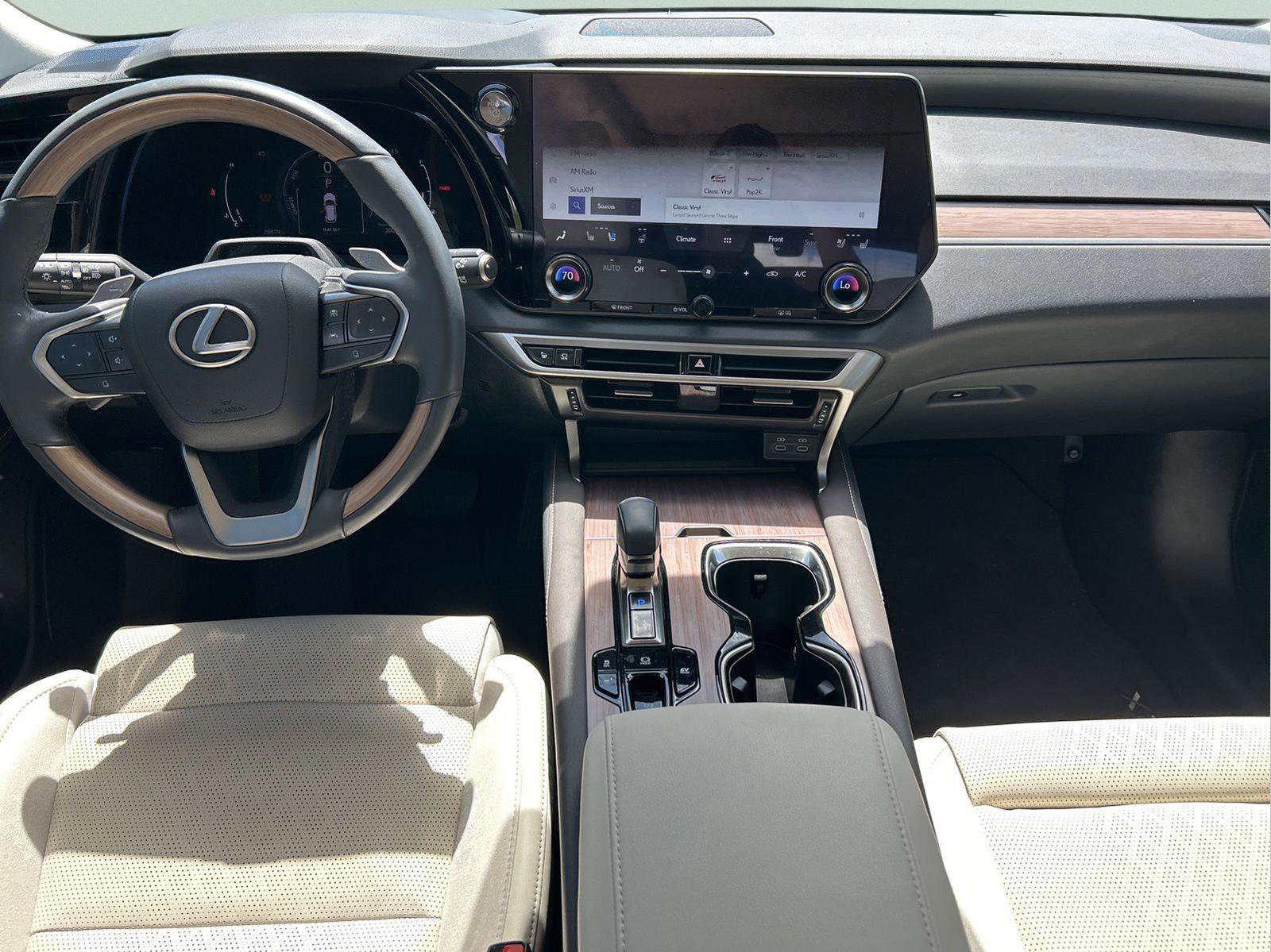 Used 2023 Lexus RX 350 w/ Accessory Package (Z1) AWD/4WD image 13