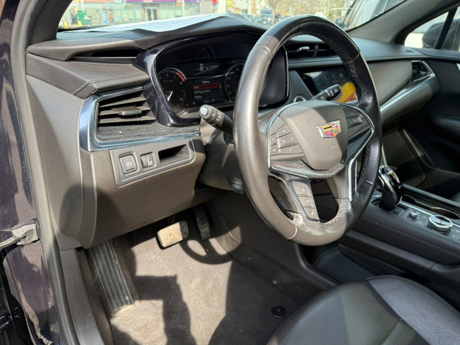 Used 2021 Cadillac XT5 Premium Luxury AWD/4WD image 13