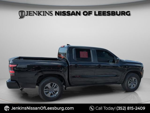 Certified 2025 Nissan Frontier SV image 5