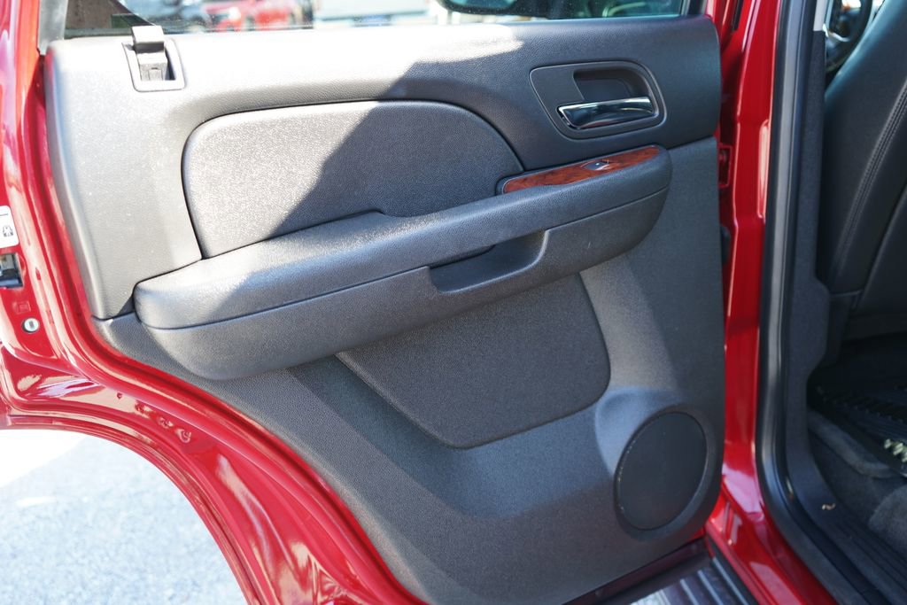 Used 2013 Chevrolet Tahoe LT image 26