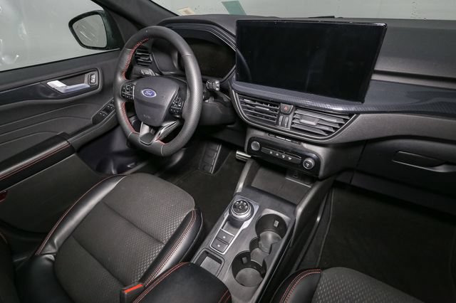 Used 2024 Ford Escape ST-Line w/ Tech Pack #1 AWD/4WD image 18