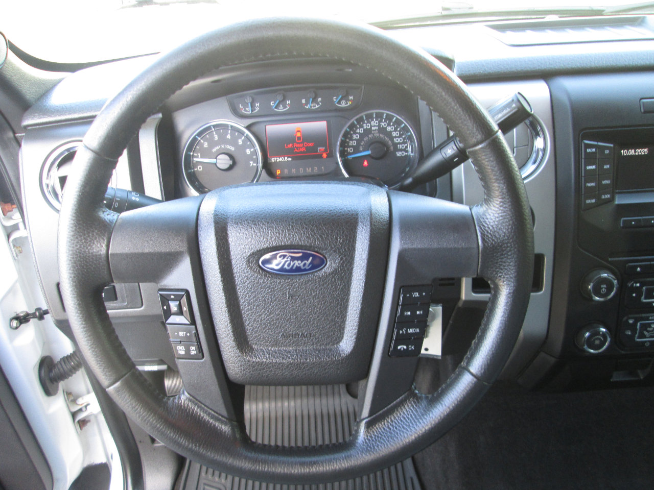 Used 2013 Ford F150 XLT w/ XLT Chrome Pkg image 32