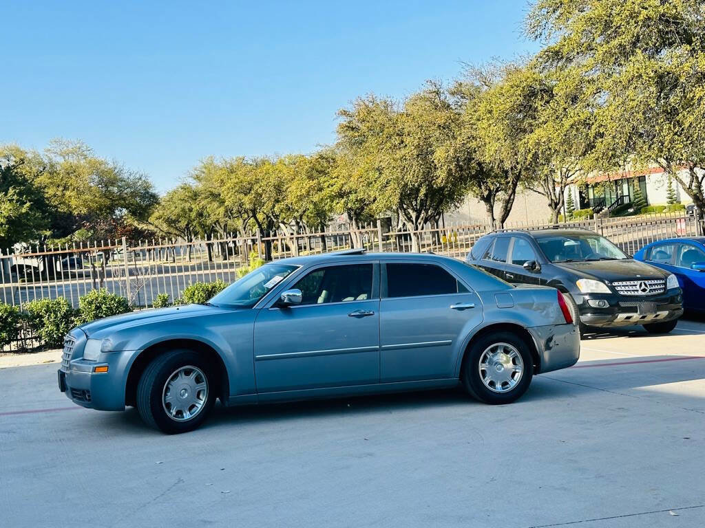 Used 2006 Chrysler 300 Touring image 4