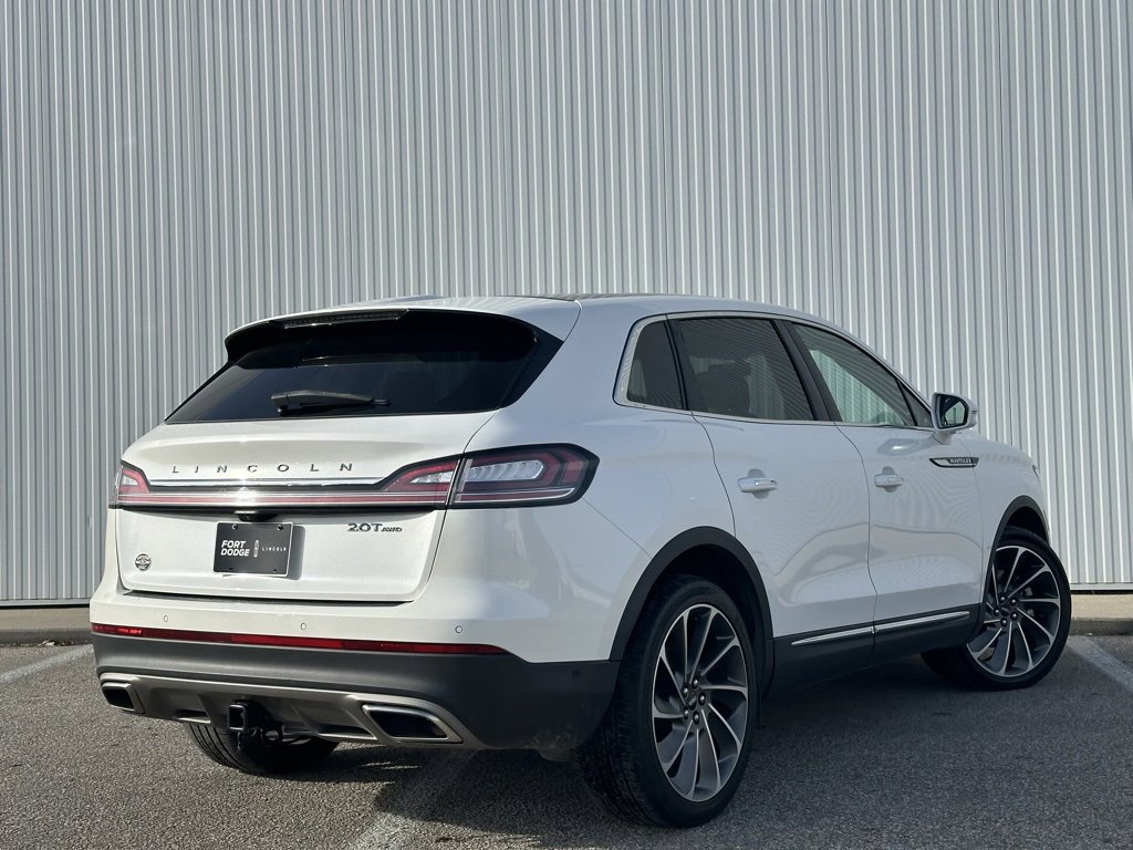 Used 2020 Lincoln Nautilus Reserve w/ Equipment Group 202A image 5