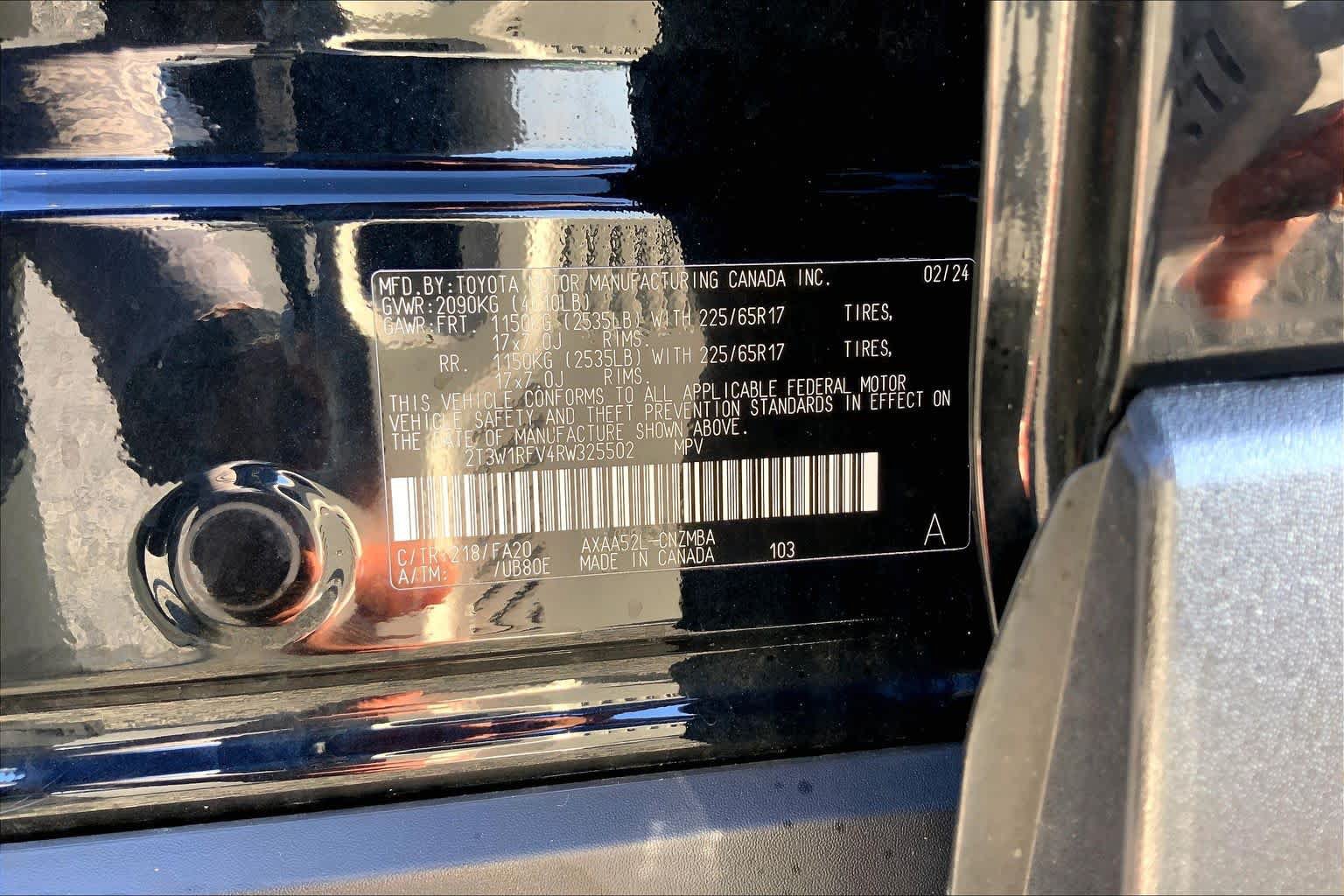 Used 2024 Toyota RAV4 XLE FWD image 35