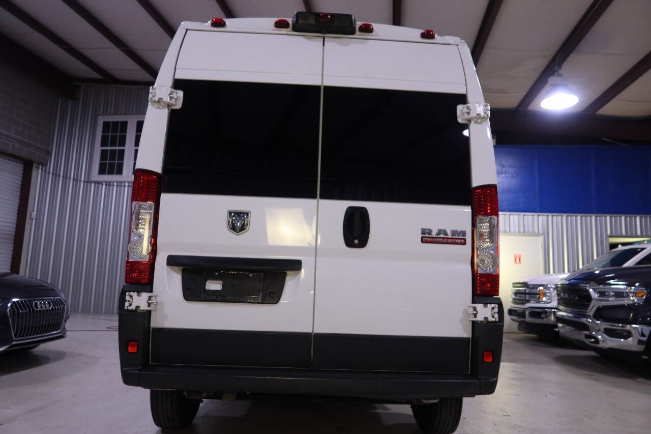 Used 2018 RAM ProMaster 2500 FWD image 4