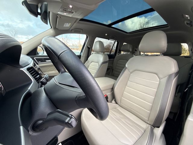 Used 2021 Volkswagen Atlas SEL Premium image 24
