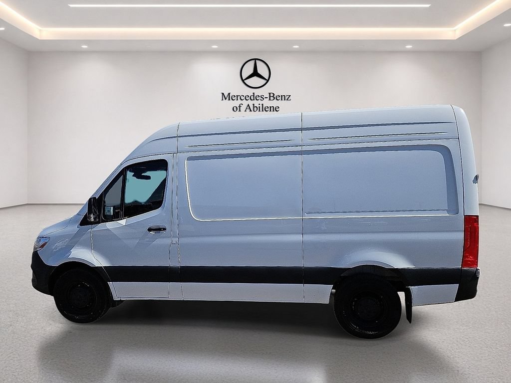 Used 2025 Mercedes-Benz Sprinter 2500 image 3
