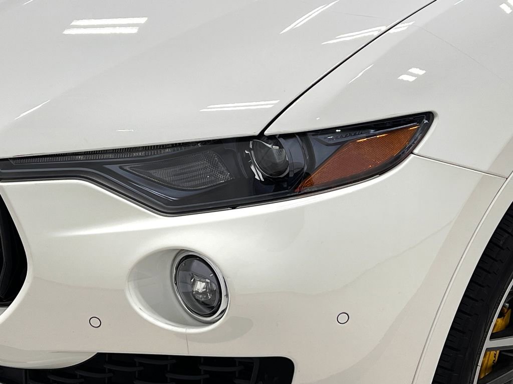 Used 2018 Maserati Levante S GranSport image 35