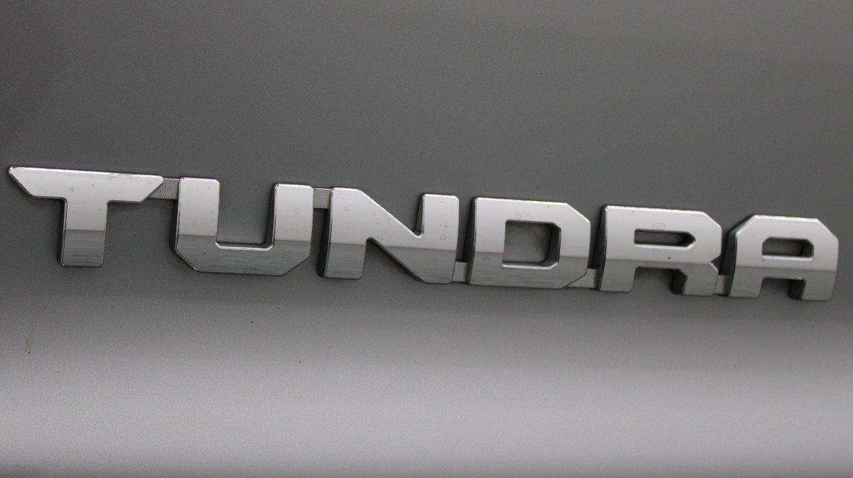Used 2018 Toyota Tundra SR5 w/ SR5 Upgrade Package AWD/4WD image 29