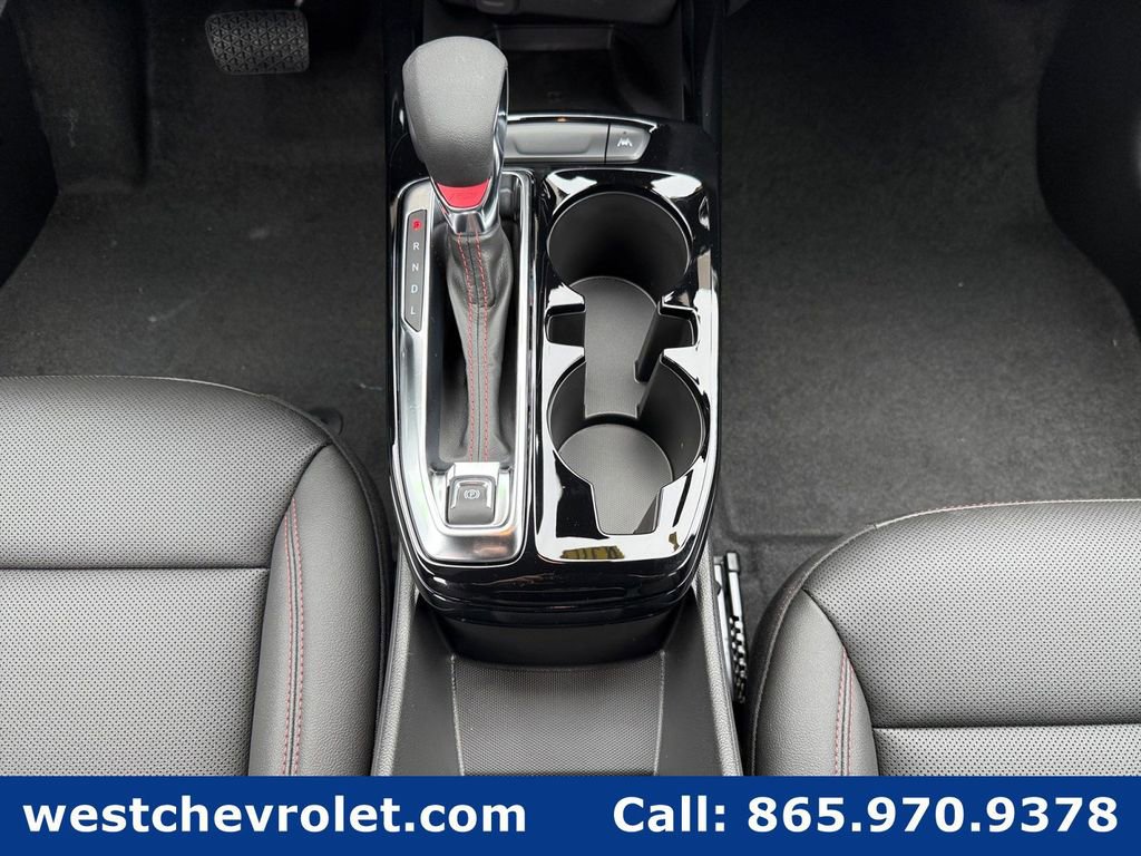 New 2026 Chevrolet Trax RS w/ Sunroof Package FWD image 15