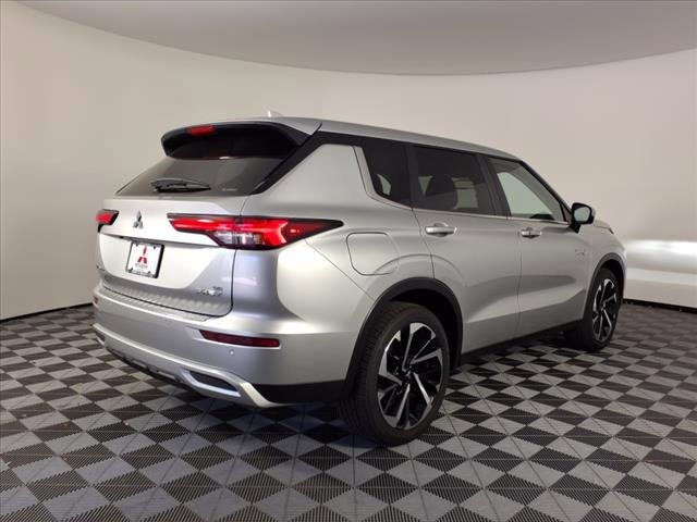 Used 2024 Mitsubishi Outlander SE image 7
