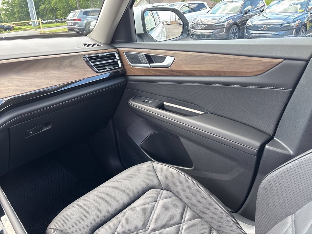 Certified 2026 Volkswagen Atlas SE w/ Panoramic Sunroof Package FWD image 27