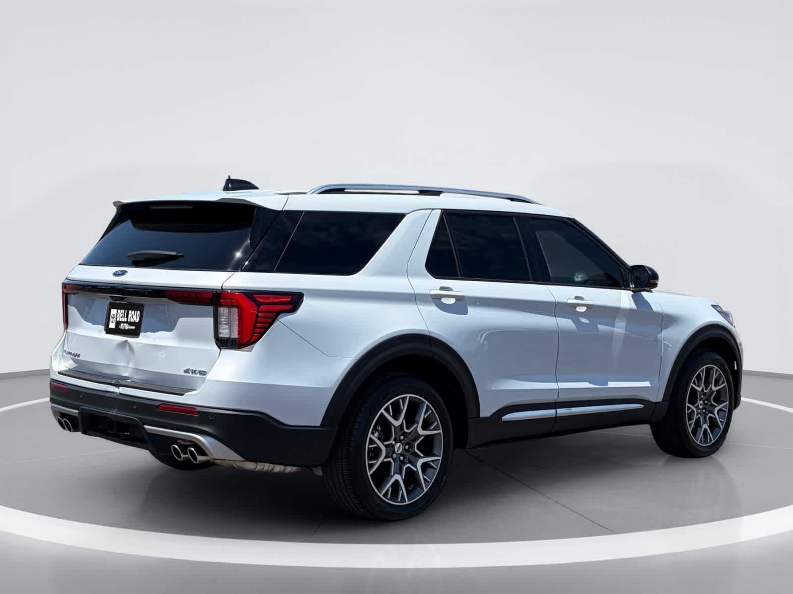 Used 2025 Ford Explorer Platinum w/ Ultimate Package AWD/4WD image 6
