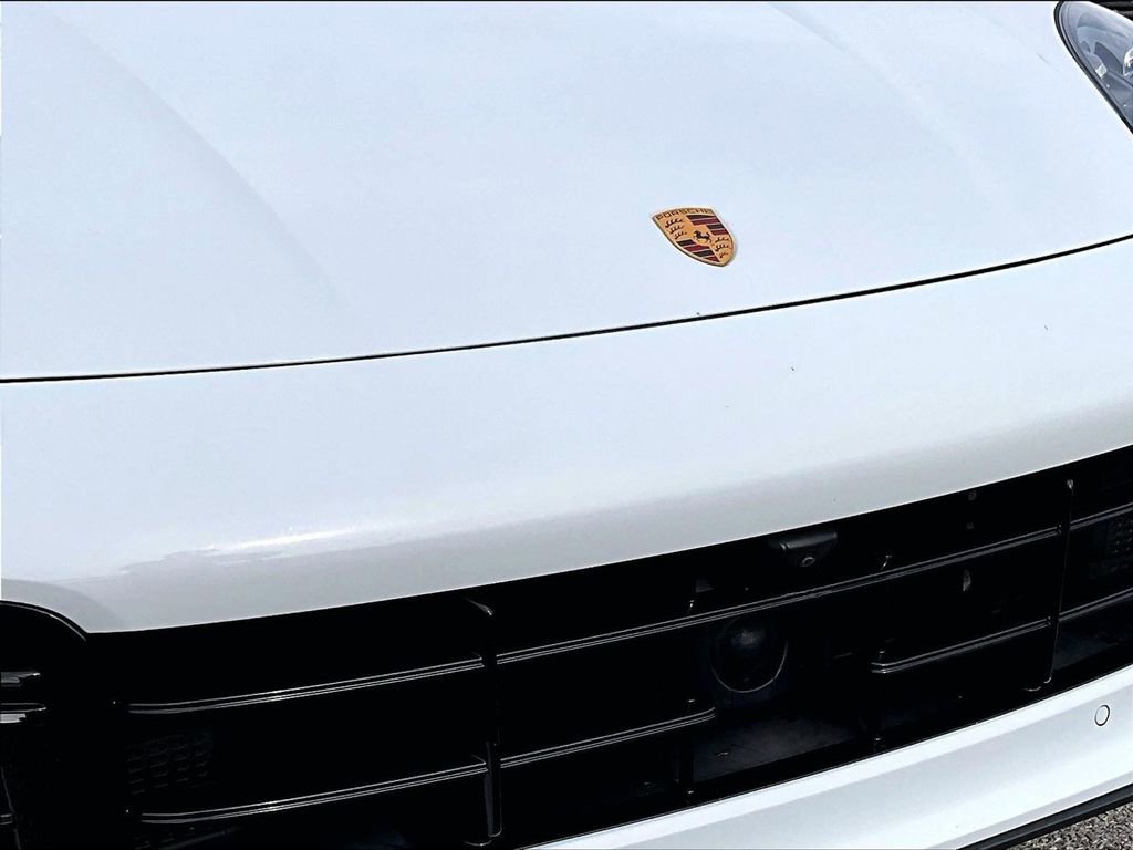 Used 2023 Porsche Cayenne Turbo image 20
